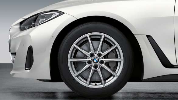 18-дюймовые легкосплавные диски Double-spoke 853 Gunmetal Grey на BMW i4 eDrive40 G26 2021