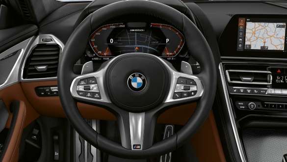 Кожаный руль М. Кабина BMW M850i xDrive Coupé с кожаным рулем M.
