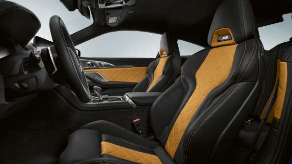 Мелкозернистая кожа 'Merino'/Alcantara. BMW M8 Competition Coupé с мелкозернистой кожей 'Merino'/Alcantara.