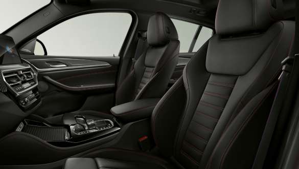 Спортивные сиденья водителя и переднего пассажира BMW X4 M40i M40d G02 LCI 2021 BMW X4 M40i M40d G02 LCI 2021 Facelift, спортивные сиденья водителя и переднего пассажира