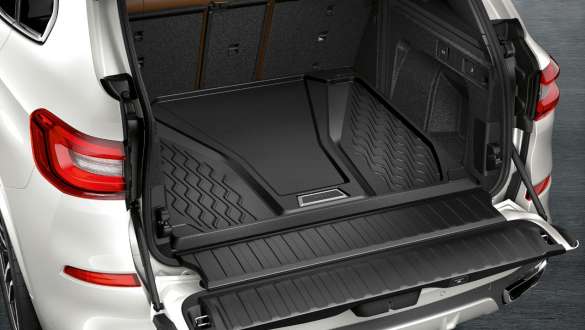 Поддон для багажного отделения BMW X5 G05 2018 Поддон для багажного отделения BMW X5 G05 2018, интерьер