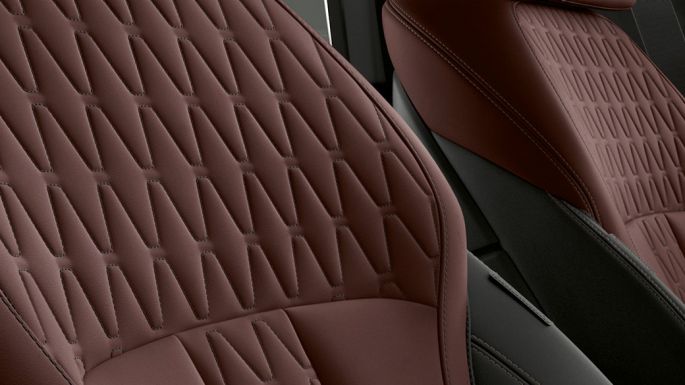 Обивка BMW X6 Individual. Салон BMW X6 Individual с видом на обивку.