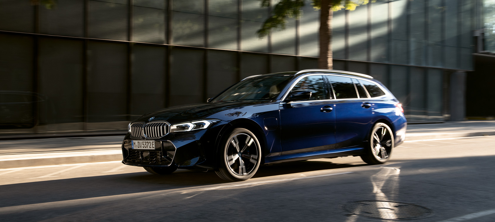 Видео: цифровые технологии BMW 3 серии Туринг LCI G21 Видео: цифровые технологии BMW 3 серии Туринг LCI G21
