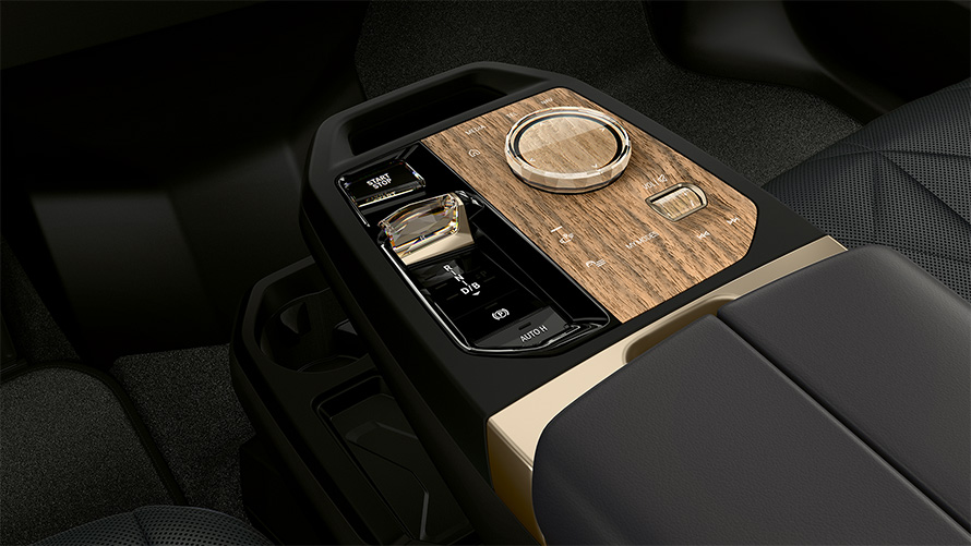 BMW iX M60 i20 2022 электрический SUV электрический автомобиль, салон с центральной консолью с кнопкой Start/Stop и контроллером BMW