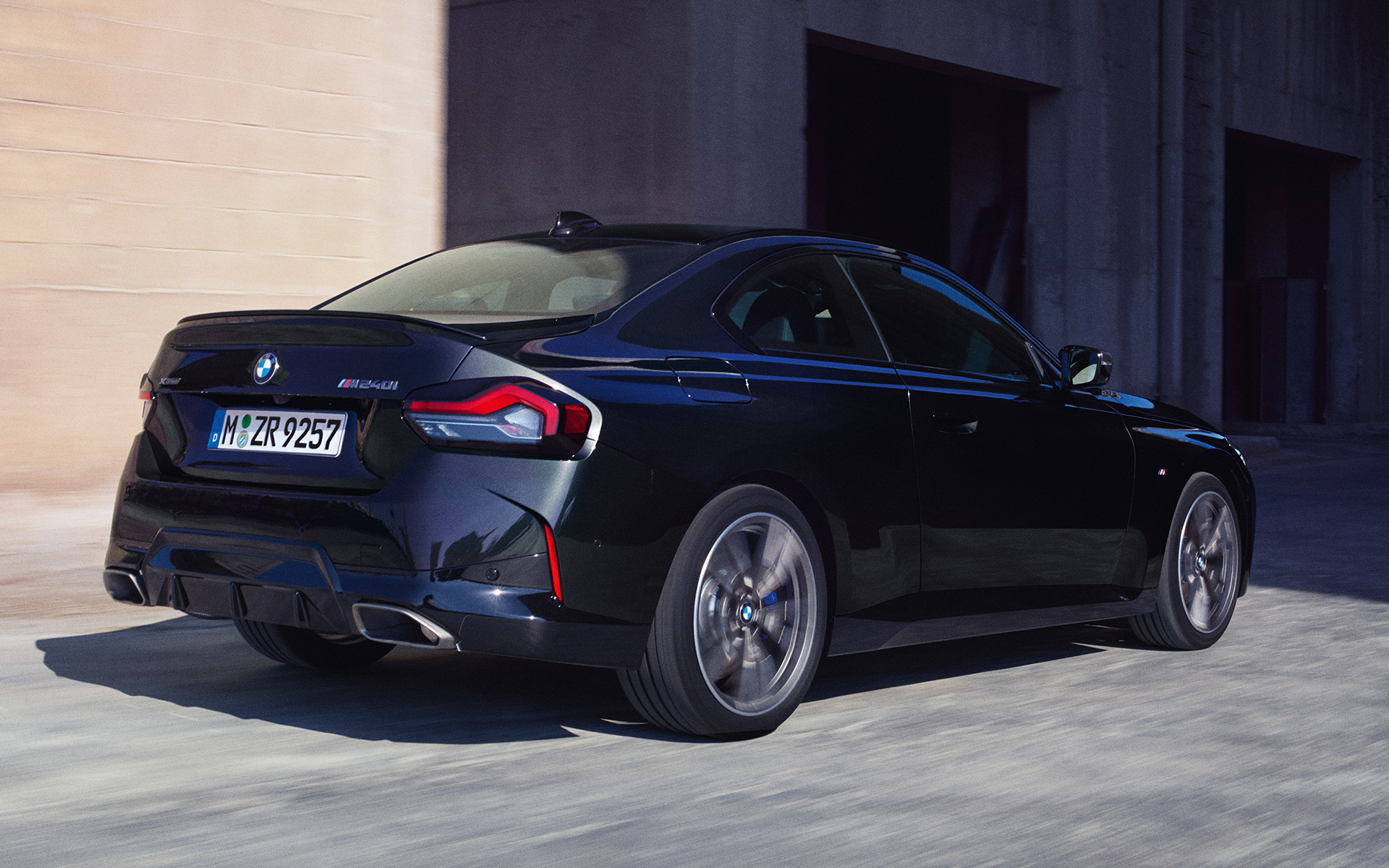 BMW M240i G42, атлетичная задняя часть Атлетичная задняя часть, BMW M240i G42