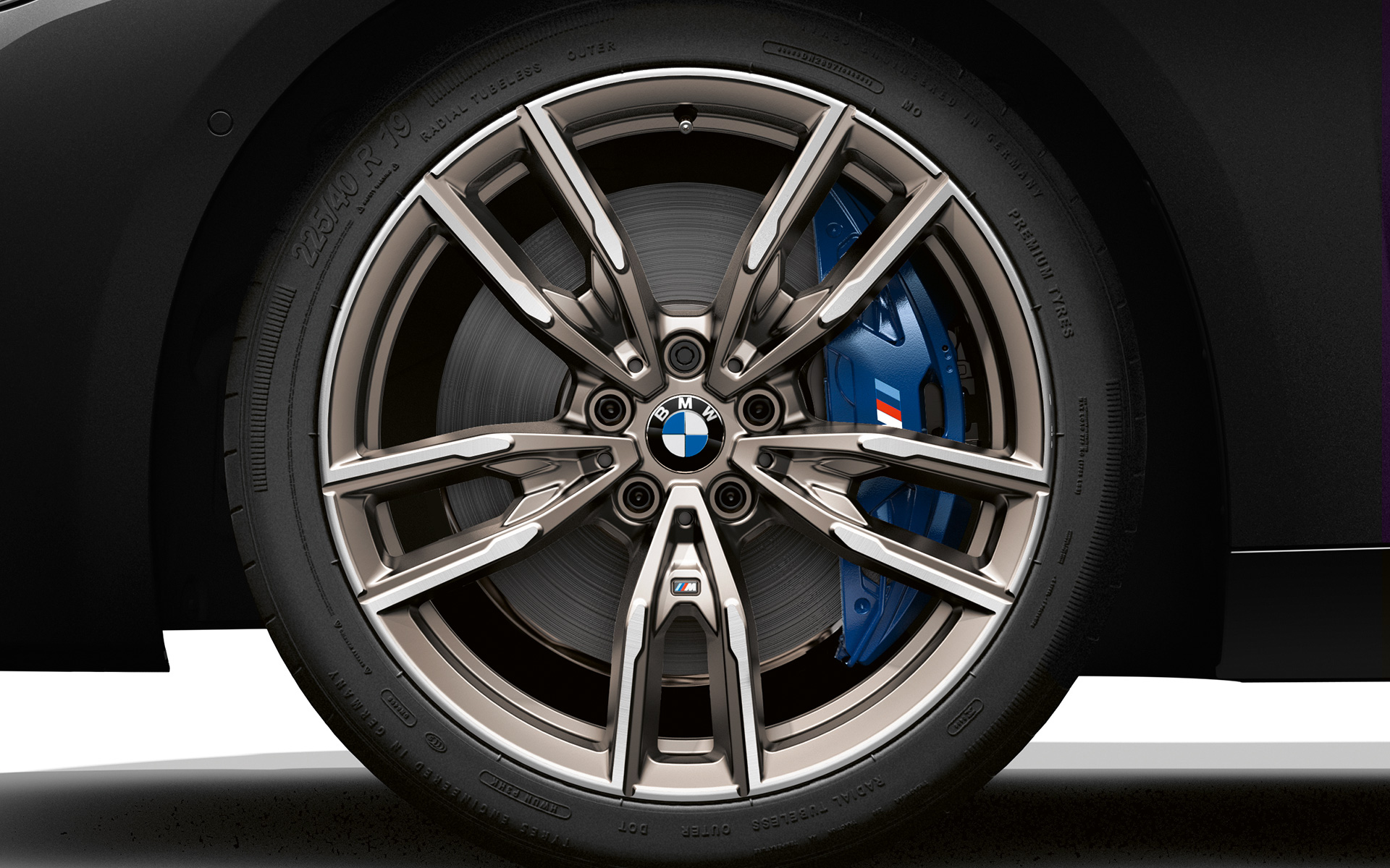 BMW M240i G42, тормозная система M Sport с суппортами синего цвета Тормозная система M Sport с суппортами синего цвета, BMW M240i G42