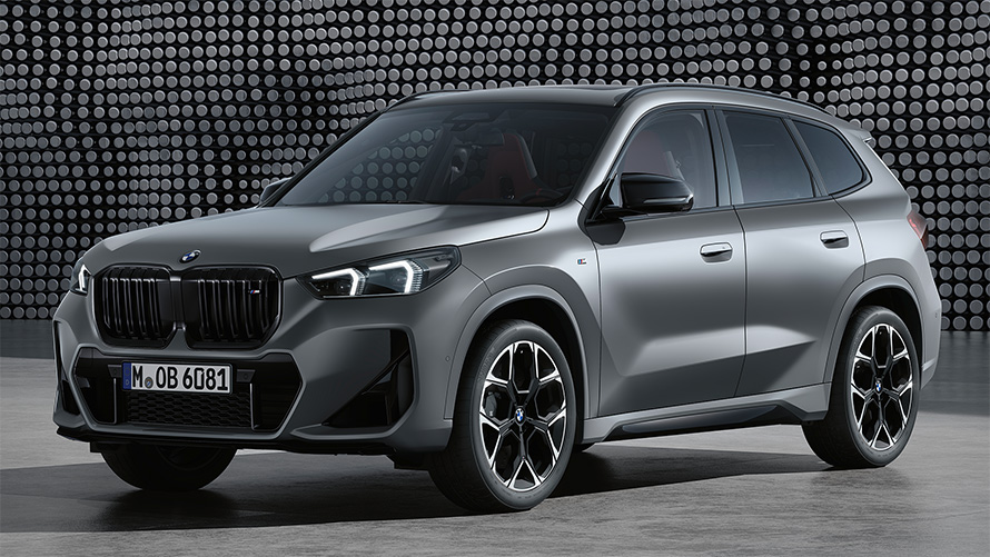 BMW X1 M35i xDrive, вид спереди в три четверти
