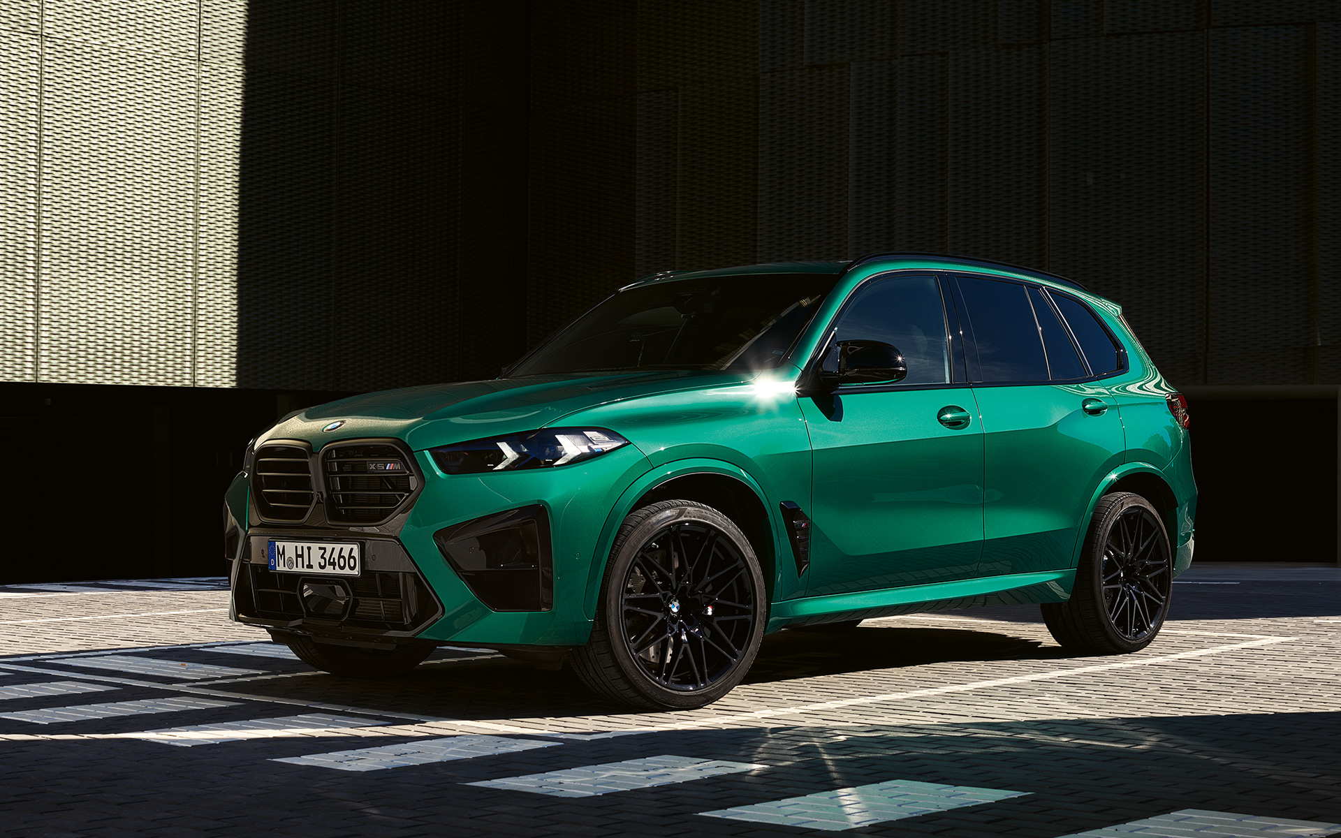 BMW X5 M Competition F95, фары M Shadow Line, адаптивные светодиодные фары BMW X5 M Competition F95, 2023, фары M Shadow Line, адаптивные светодиодные фары