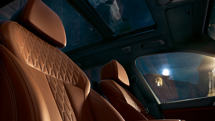 Front seats of the BMW X5