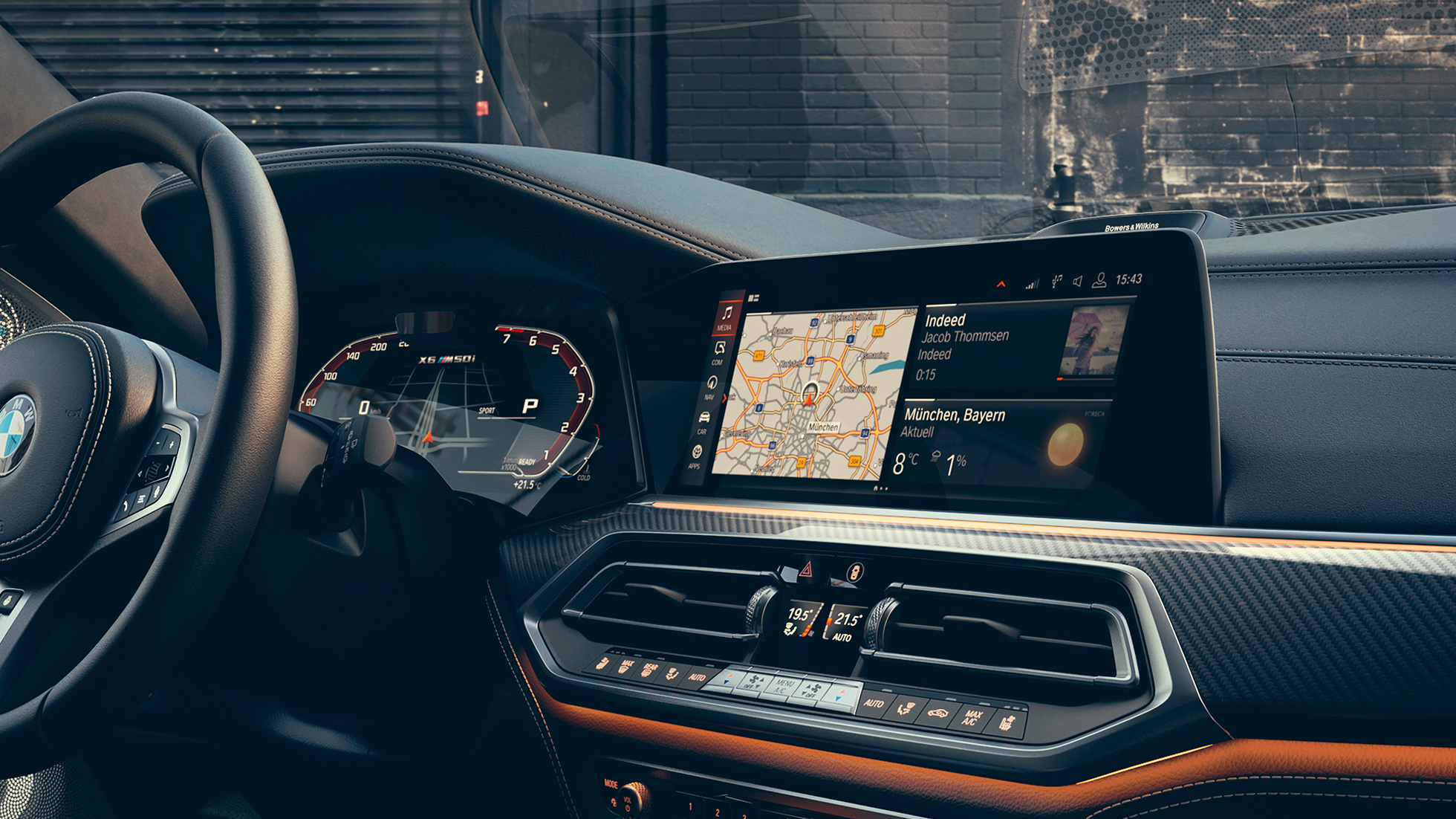 Кабина с 12,3-дюймовым дисплеем. Кабина BMW X6 с 12,3-дюймовым дисплеем.