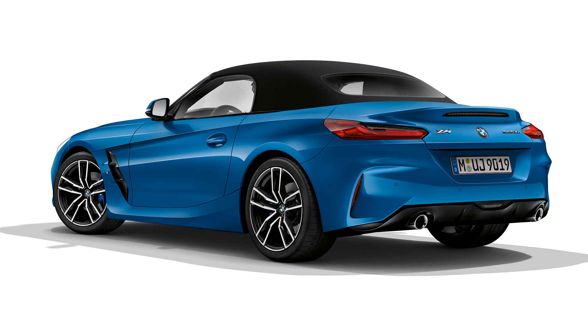 BMW Z4 Родстер Модель М Sport BMW Z4 Родстер Модель М Sport, задний снимок три четверти