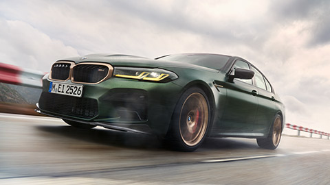 BMW 5 Серии Sedan Автомобили M (G30) вид спереди с поворотом в три четверти BMW 5 Серии Sedan Автомобили M (G30) вид спереди с поворотом в три четверти